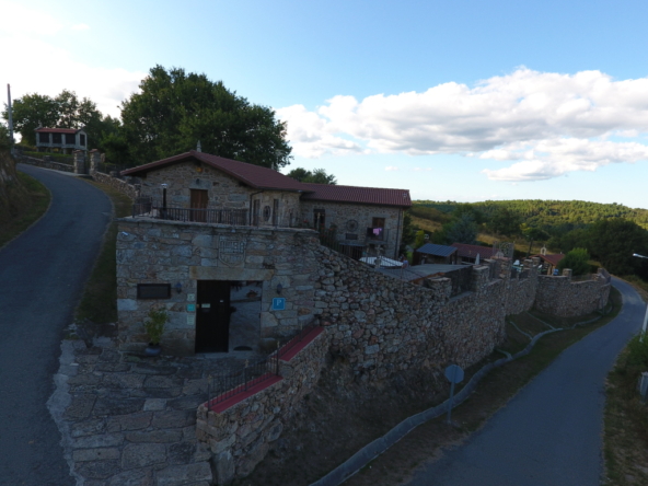 Imagen 1 de Casa de pueblo en Alquiler en Alcazar De Milmanda (Santa Maria) Orense