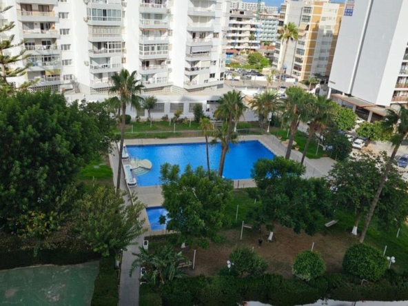 Imagen 1 de Apartamento de 2 dormitorios a 100 metros de la playa en Benalmádena