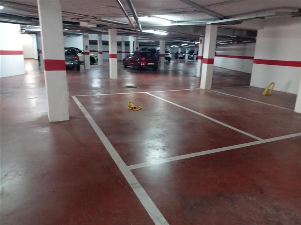 Imagen 3 de Parking coche en Alquiler en Arroyo De Las Cañas Málaga