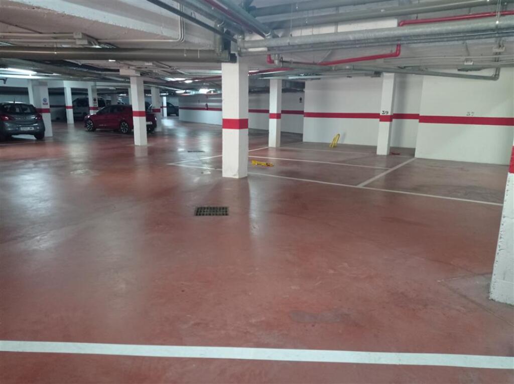 Imagen 4 de Parking coche en Alquiler en Arroyo De Las Cañas Málaga