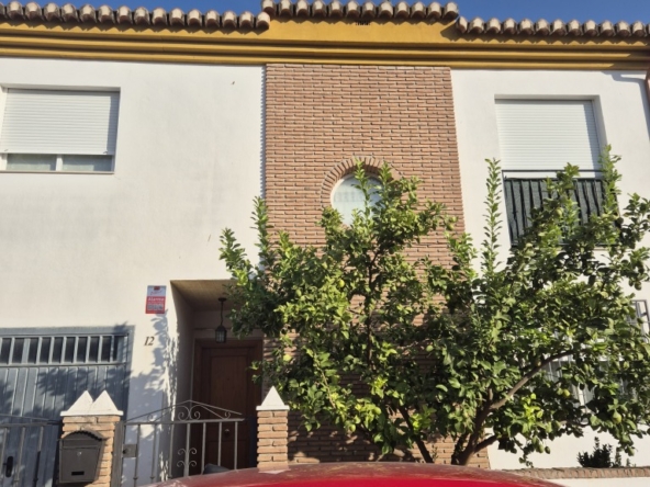 Imagen 1 de Casa-Chalet en Venta en Fuensanta Granada