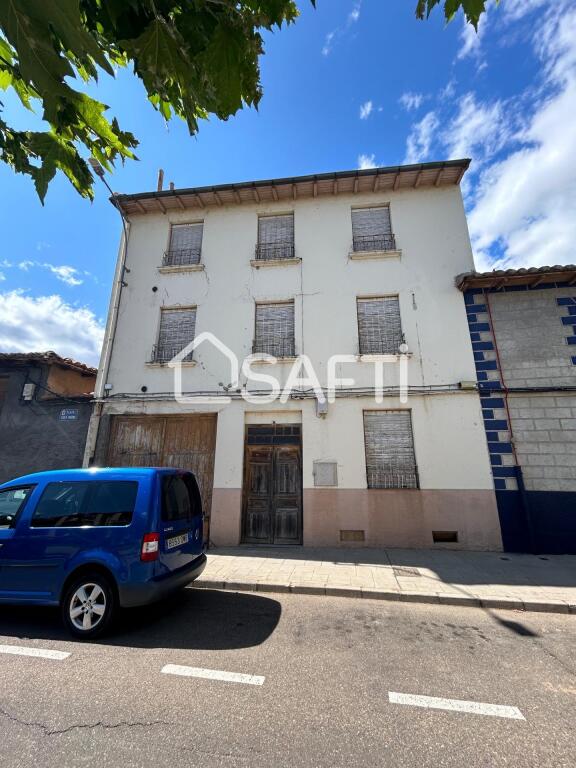 Imagen 1 de EDIFICIO COMPUESTO POR 3 VIVIENDAS EN PLENA PLAZA DE SANTA MARINA