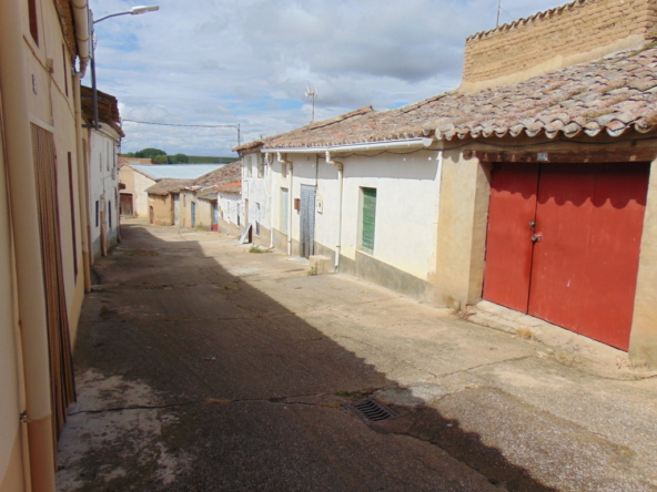 Imagen 1 de Casa-Chalet en Venta en Belver De Los Montes Zamora