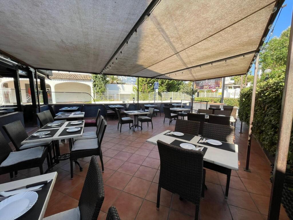 Imagen 4 de Traspaso Restaurante en Costa de la Calma - Terraza privada - Fabuloso potencial