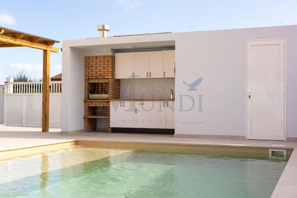 Imagen 2 de Chalet adosado de lujo en venta en Corralejo