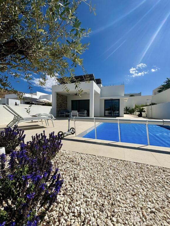 Imagen 3 de Casa-Chalet en Venta en Benijofar Alicante