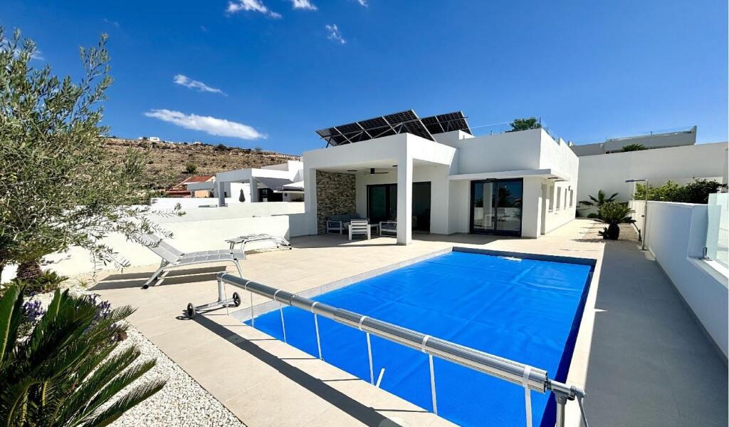 Imagen 1 de Casa-Chalet en Venta en Benijofar Alicante