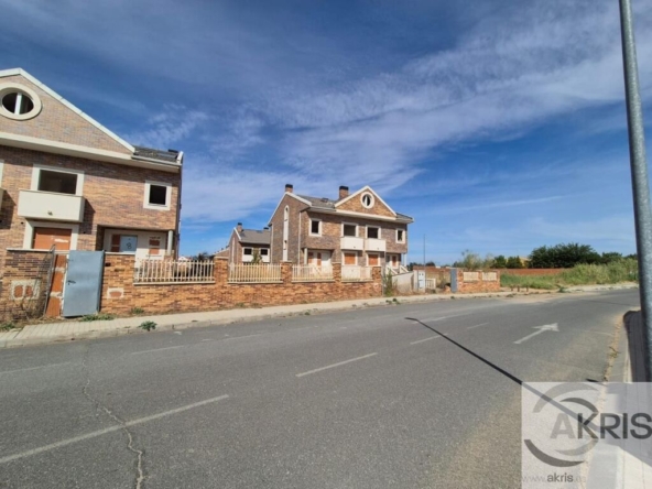 Imagen 1 de Casa / Chalet en venta en Burguillos de Toledo de 270 m2