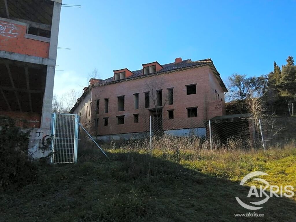 Imagen 1 de VIVIENDA EN MENTRIDA