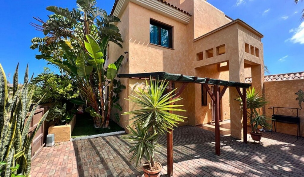 Imagen 3 de Casa-Chalet en Venta en San Miguel De Abona Santa Cruz de Tenerife