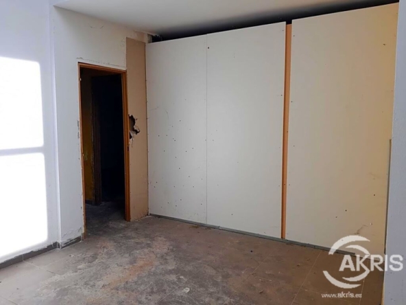 Imagen 1 de CHALET ADOSADO DE 224 M2 EN UGENA PARA REFORMAR