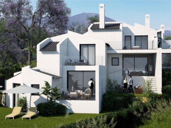 Imagen 1 de Casa-Chalet de Obra Nueva en Venta en Estepona Málaga