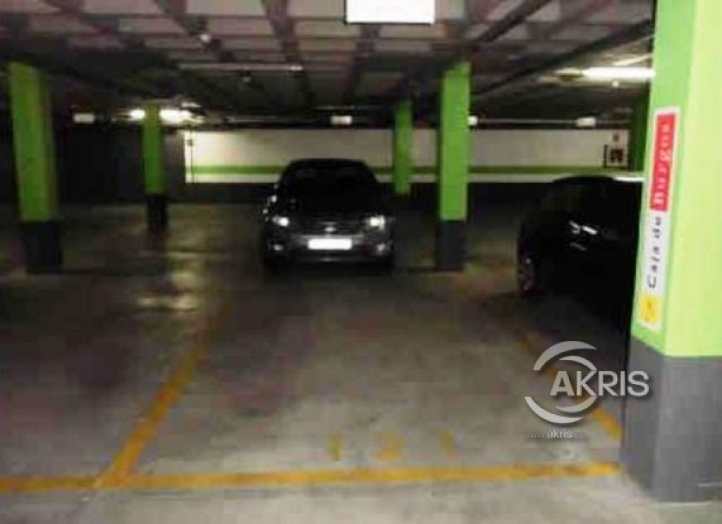 Imagen 2 de Parking muy bien situado