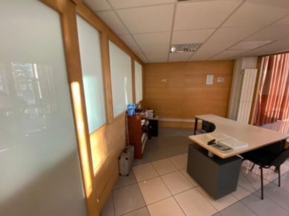 Imagen 1 de Local comercial en Venta en Vitoria Álava