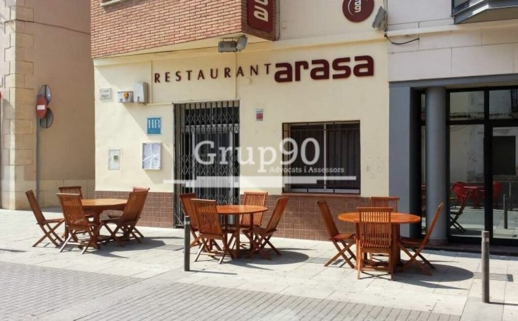 Imagen 2 de Hostal-Restaurante en la plaza del pueblo