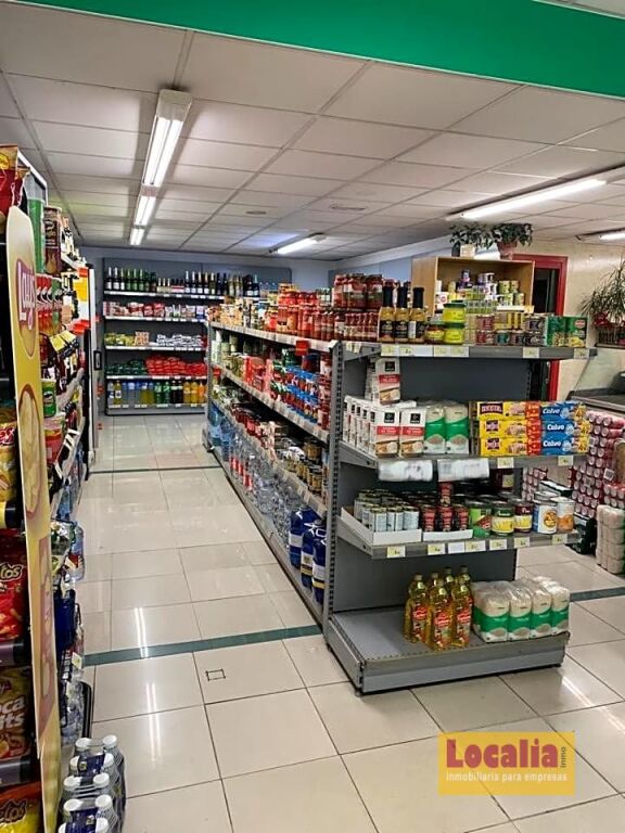 Imagen 1 de Mercado en céntrica vía de Santander