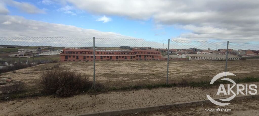 Imagen 3 de Terreno de 3553 m² en venta en Recas