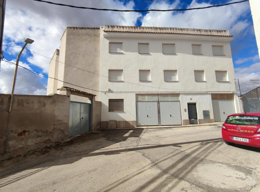 Imagen 2 de APARTAMENTOS DE 1 Y 2 DORMITORIOS A ESTRENAR EN VILLATOBAS. EDIFICIO ENTERO