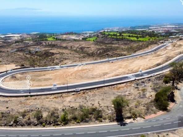 Imagen 1 de Solar urbano en Venta en Guia De Isora Santa Cruz de Tenerife