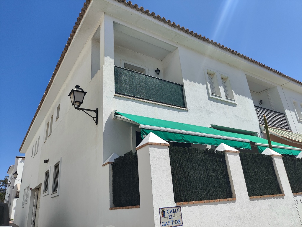 Imagen 1 de Adosada en Venta en Conil De La Frontera Cádiz