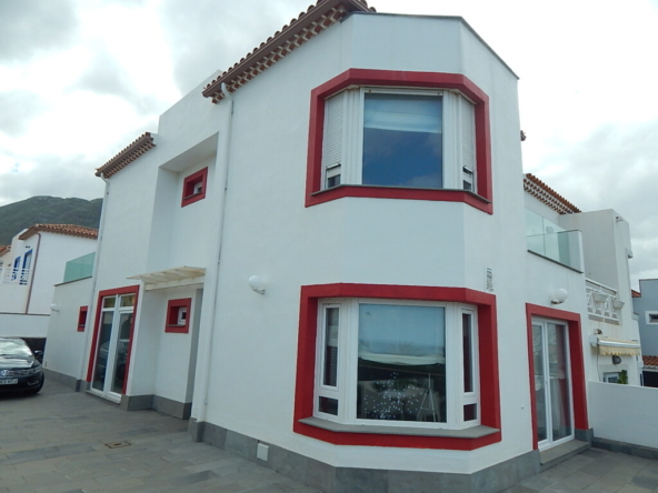 Imagen 1 de Casa-Chalet en Venta en Bajamar Santa Cruz de Tenerife