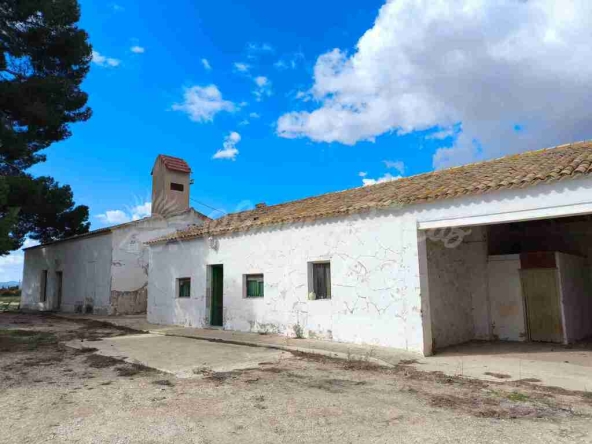 Imagen 1 de Casa de campo-Masía en Venta en Villena Alicante