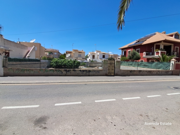 Imagen 1 de Solar urbano en Venta en Torrevieja Alicante