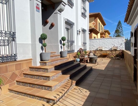 Imagen 1 de Casa-Chalet en Venta en Dos Hermanas Sevilla