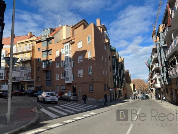 Imagen 1 de EN VENTA CENTRICO ÁTICO-DÚPLEX EN TEUAN (MADRID).