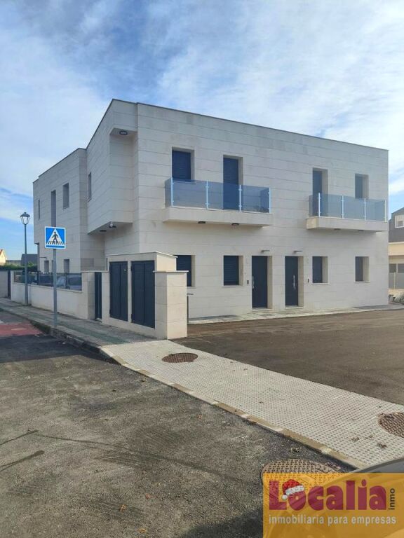 Imagen 1 de Edificio de pisos turísticos a estrenar. Parbayón