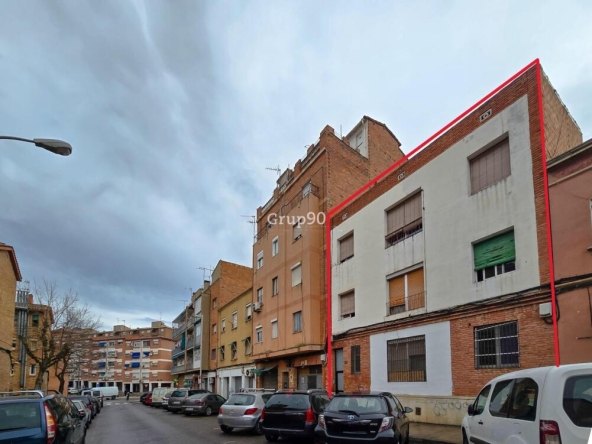 Imagen 1 de EDIFICIO CON RENTABILIDAD EN VENTA. LA MARIOLA. LLEIDA CAPITAL