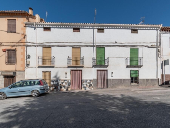 Imagen 1 de Casa de pueblo en el mismo centro de  Íllora