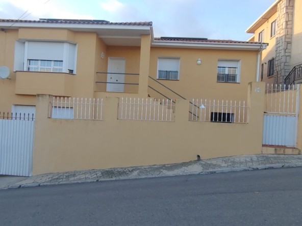 Imagen 1 de Casa-Chalet en Venta en Camarena Toledo