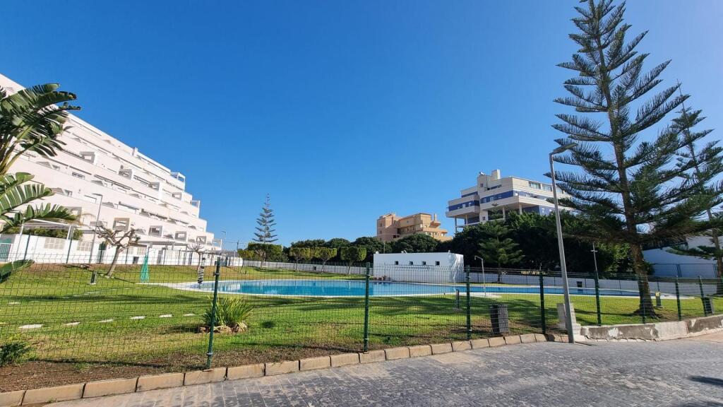 Imagen 1 de Dúplex en Venta en Roquetas De Mar Almería