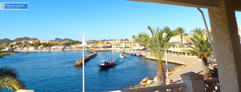 Imagen 1 de Venta de casa en 1º línea de Mar Mediterráneo en Cabo de Palos con 3 dormitorios