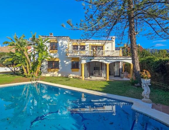 Imagen 1 de Casa-Chalet en Venta en Marbella Málaga