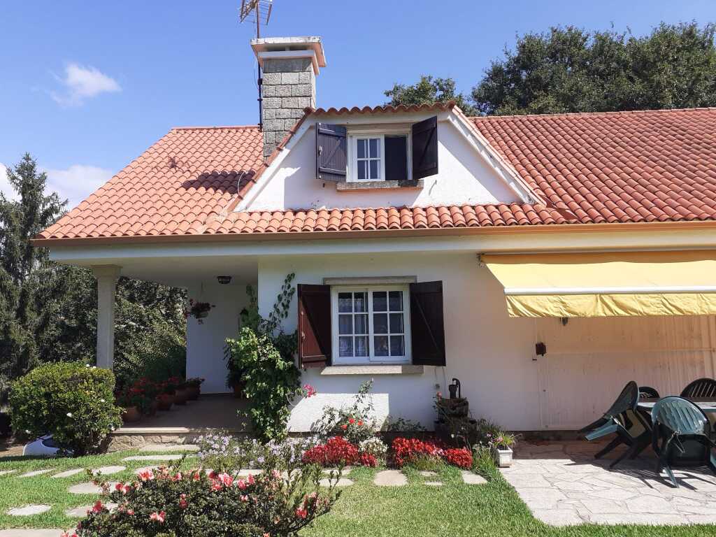 Imagen 1 de Casa-Chalet en Venta en Tomiño Pontevedra