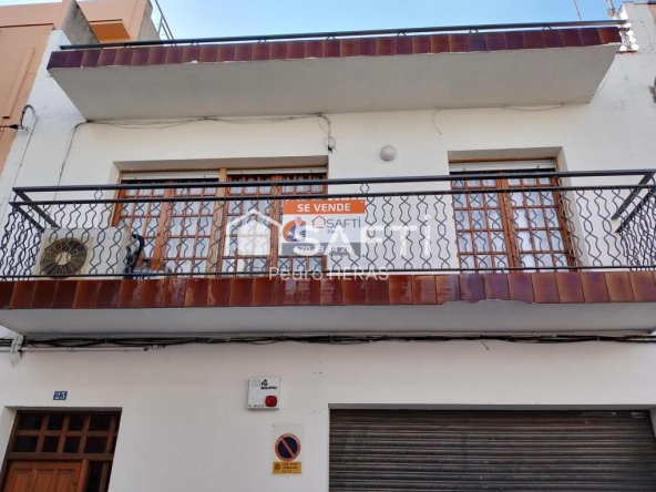 Imagen 1 de Casa adosada en el barrio de Mas Florit de Blanes.