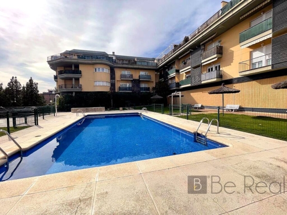 Imagen 1 de ¡EN VENTA! PISO CON GRAN TERRAZA Y PLAZA DE GARAJE EN LAS ROZAS (MADRID).