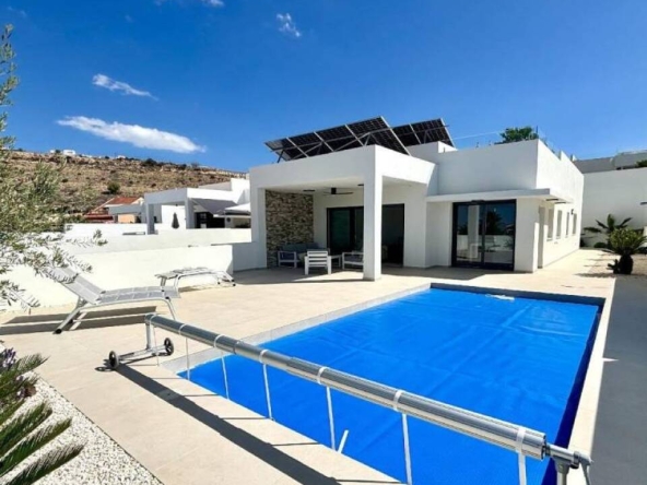 Imagen 1 de Casa-Chalet en Venta en Benijofar Alicante