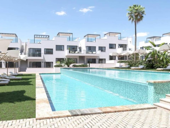 Imagen 1 de Casa-Chalet en Venta en Torrevieja Alicante