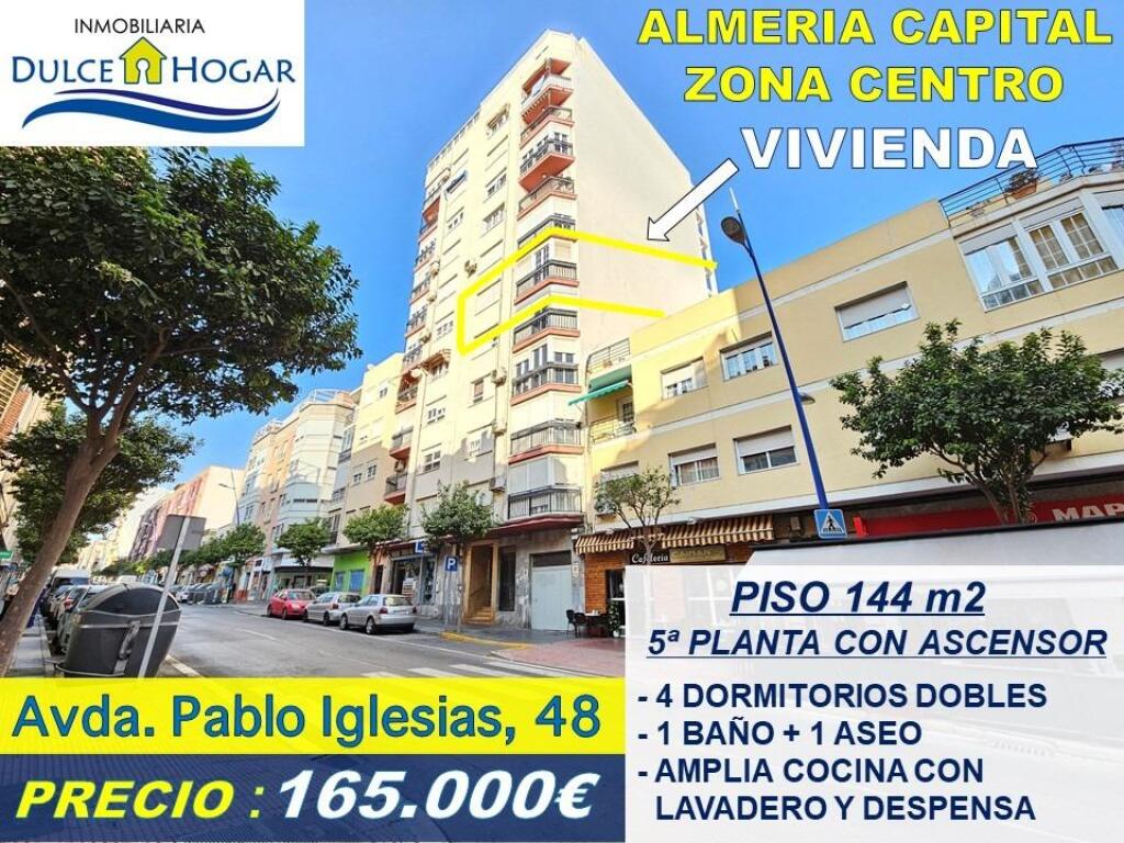 Imagen 1 de AMPLIO PISO EN VENTA EN PLENO CENTRO DE ALMERIA CAPITAL!! 4 DORMITORIOS + BAÑO Y ASEO