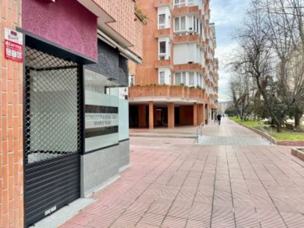 Imagen 2 de Local comercial en Venta en Vitoria SAN MARTIN-SEMINARIO Álava