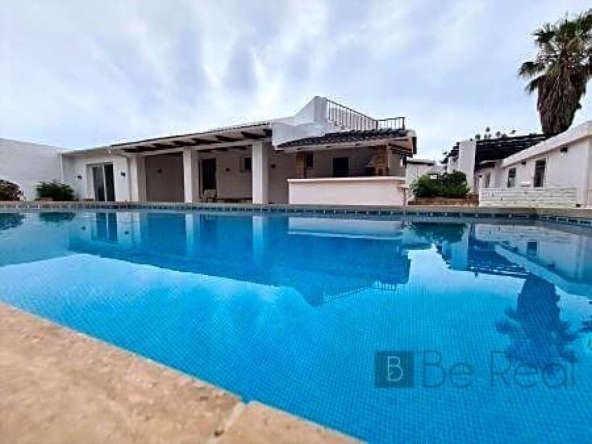 Imagen 1 de ESPECTACULAR CHALET A ESTRENAR EN BENALMADENA PUEBLO