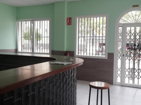 Imagen 1 de Local comercial en Venta en Motril Granada Ref: BU001