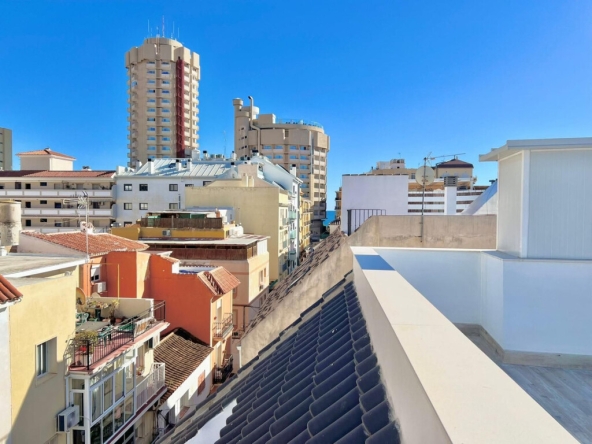 Imagen 1 de Apartamento de 2 dormitorios en el centro de Fuengirola