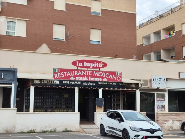 Imagen 1 de Local comercial en Venta en Roquetas De Mar Almería