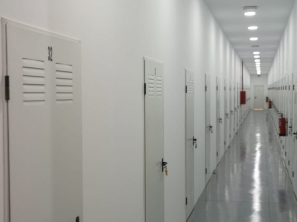 Imagen 4 de Trasteros en alquiler el poligono Juaida Roquetas