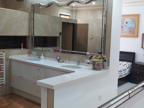 Imagen 3 de Casa-Chalet de Obra Nueva en Venta en Picassent Valencia