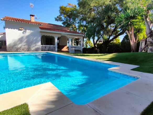 Imagen 1 de Villa independiente en Torremolinos - El Club del Propietario Imagen 1 de Villa independiente en Torremolinos